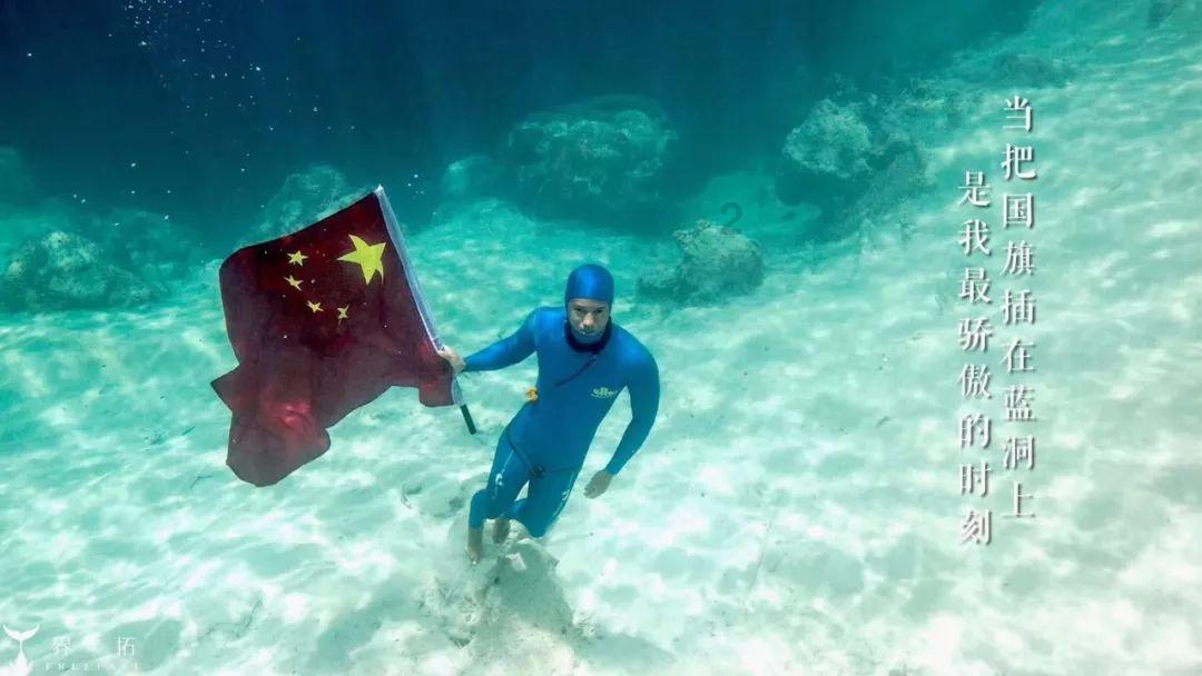 网约车司机梁思渊:用服务擦亮城市新名片