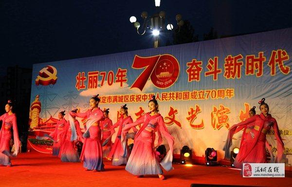 重庆江北区开展产业工人新春游园活动